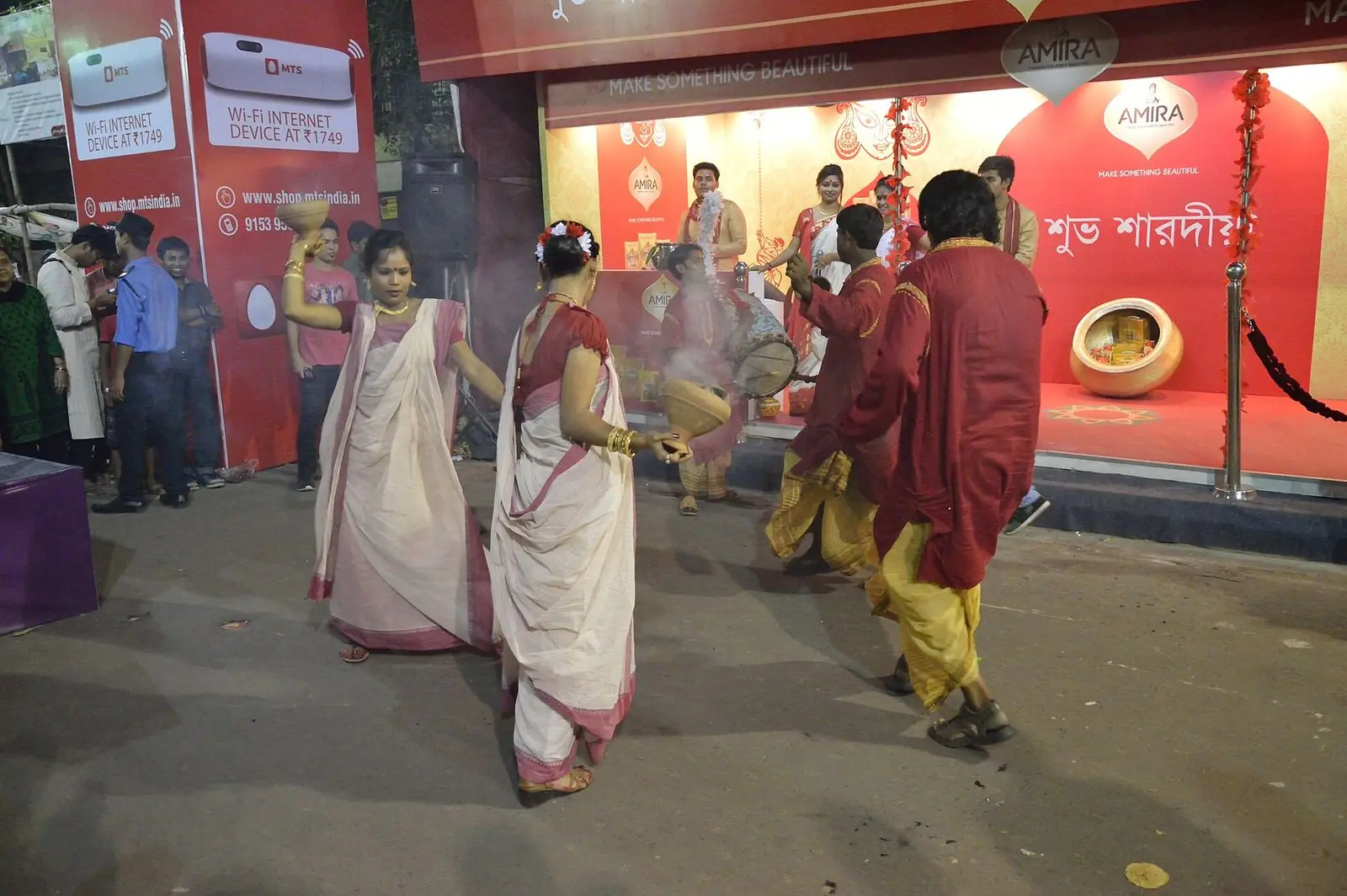 Dhunuchi Dance - Lake View Road - Kolkata 2014-10-02 9152