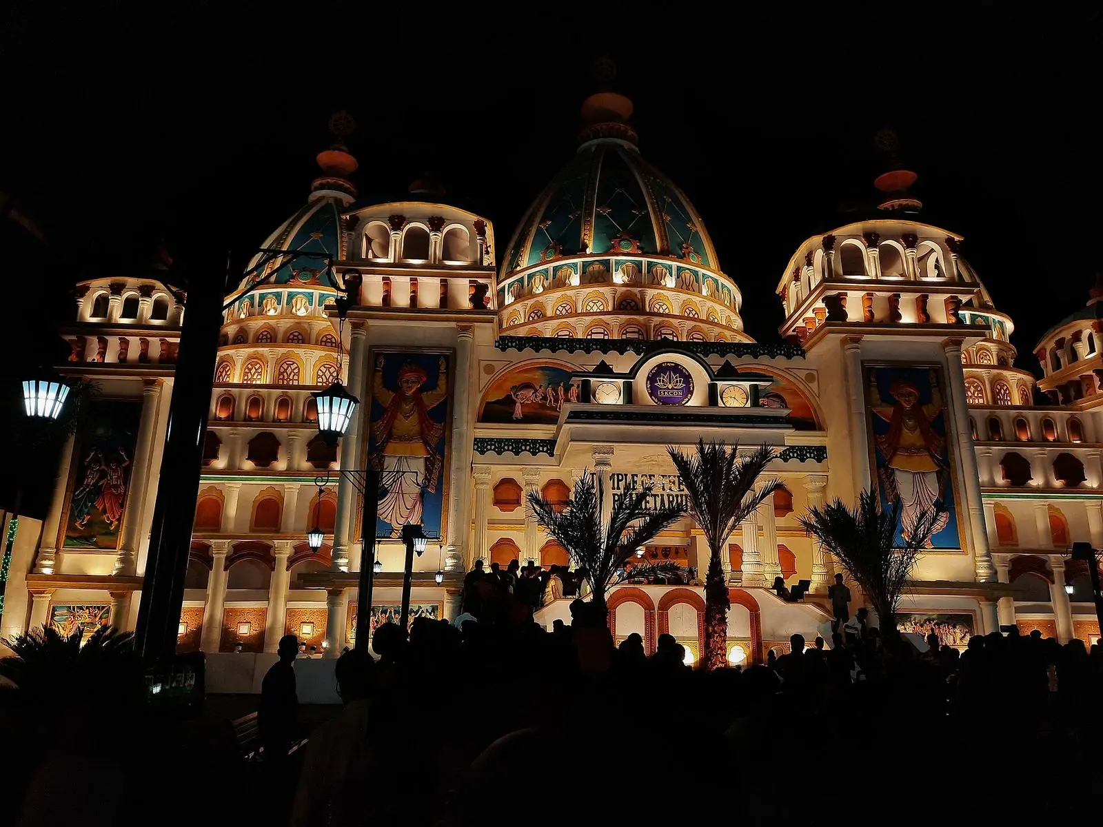 Illuminated Durga Puja pandal in Siliguri at night – Durga Puja pandal map 2026